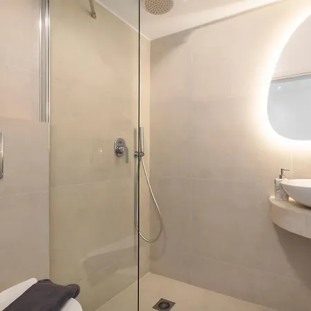 Mykonos Eight 아파트 *